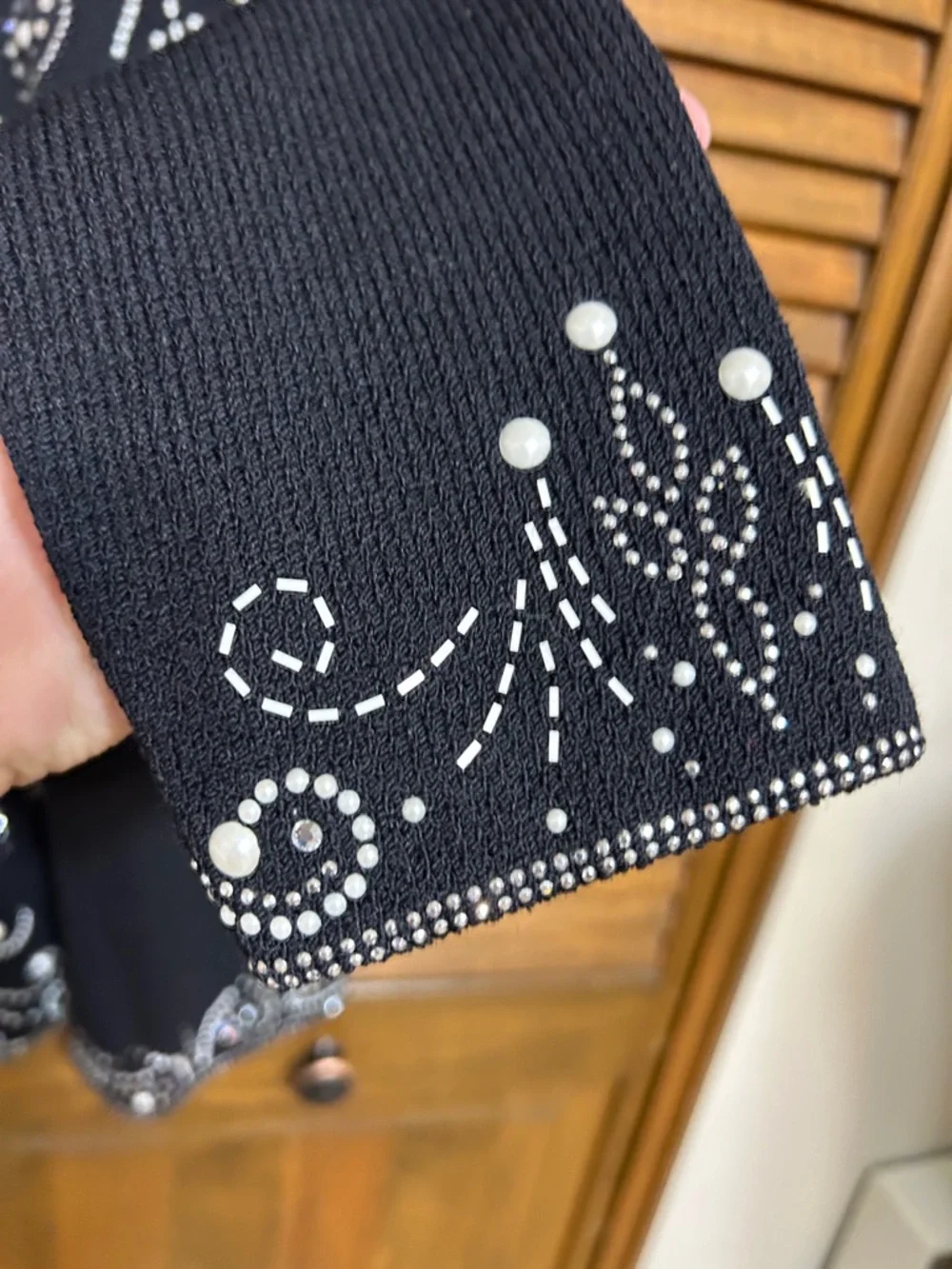 St. John Evening Black Pearl & Crystal Embellished Zip-up Knit Jacket Size 12 - Picture 10 of 11